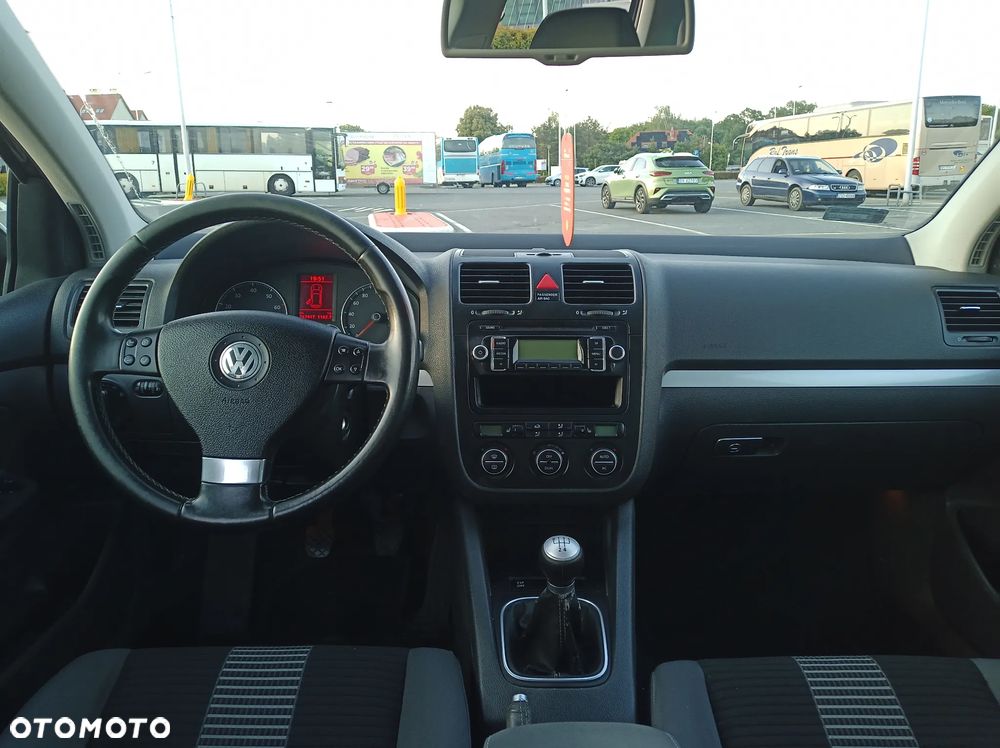 Volkswagen Golf - 13