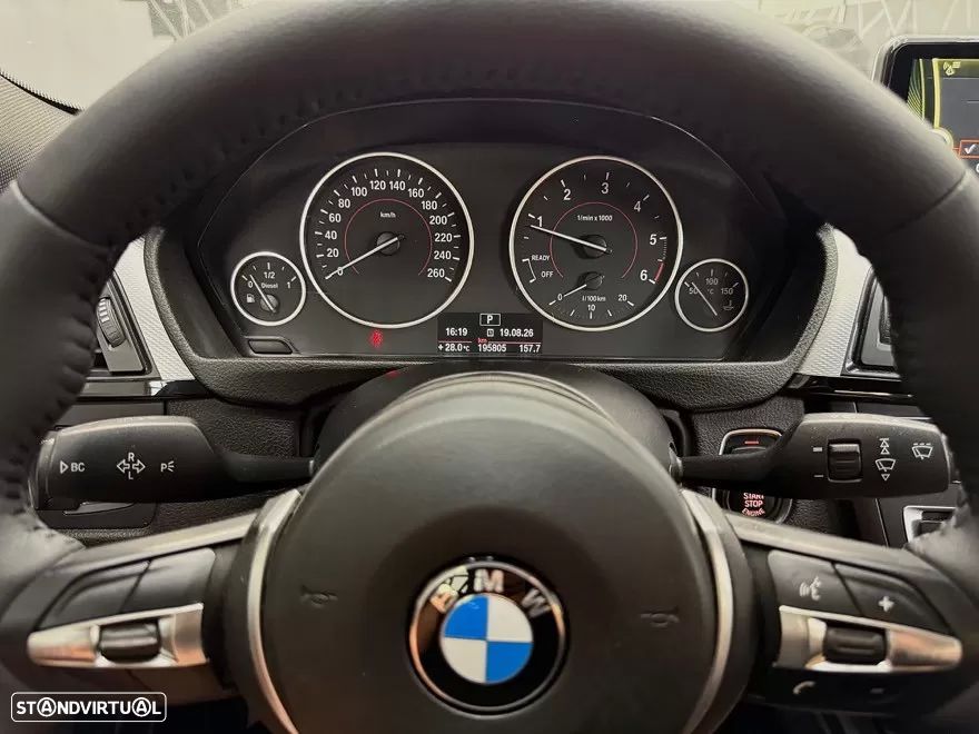 BMW 318 d Auto Pack M - 26