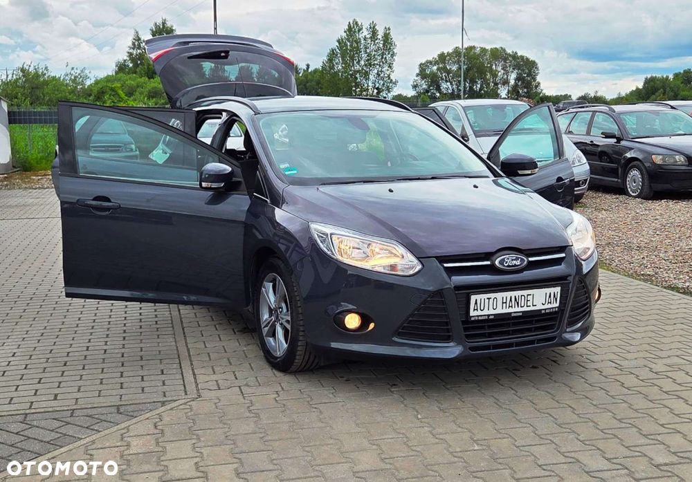 Ford Focus - 25