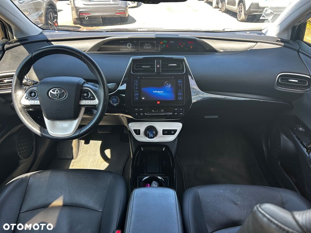 Toyota Prius Hybrid - 15