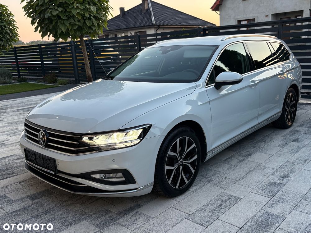 Volkswagen Passat Variant 2.0 TDI EVO Elegance DSG - 3