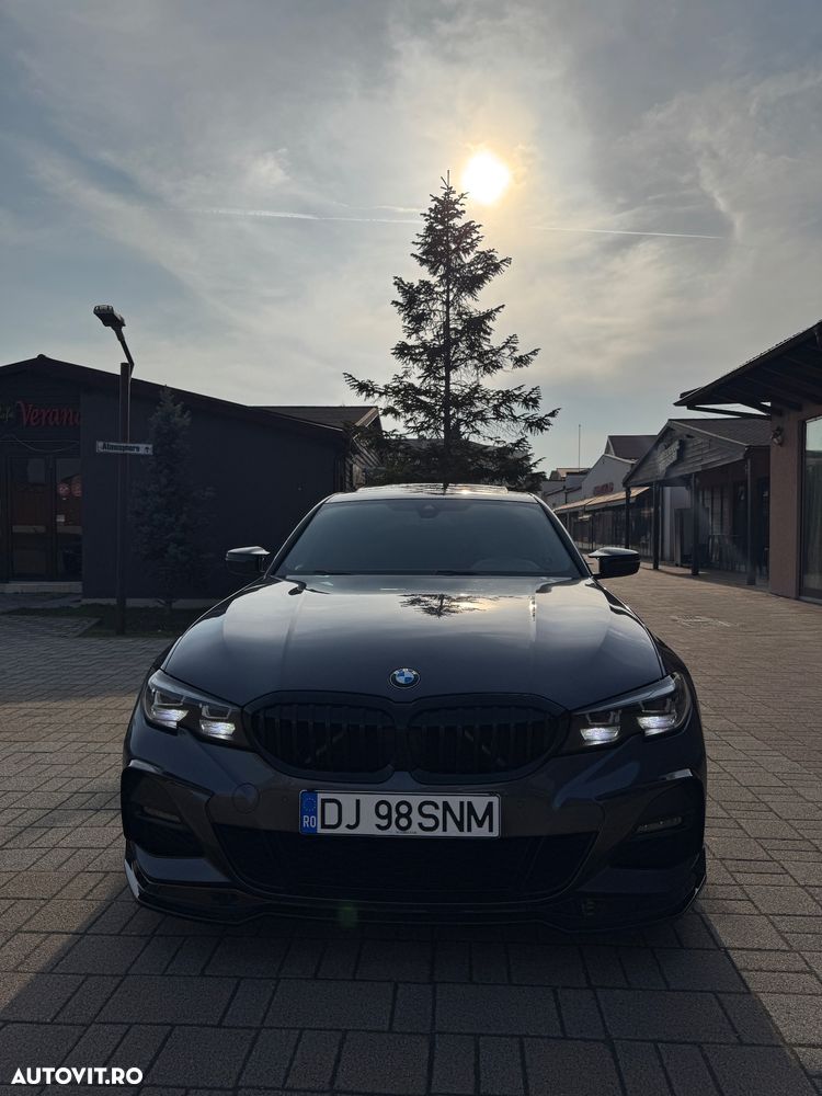BMW Seria 3 330i AT M Sport - 2