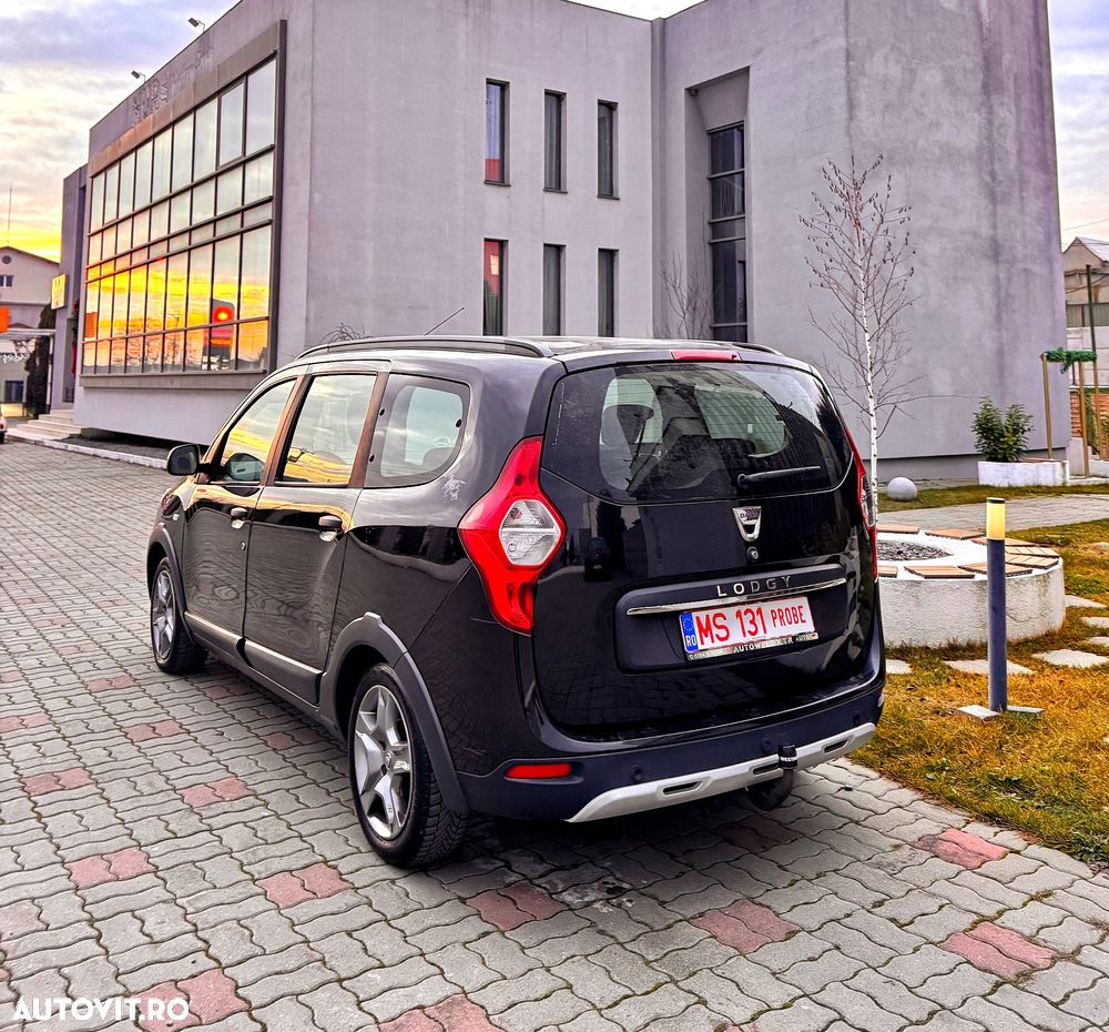 Dacia Lodgy 1.6 SCe Stepway - 4