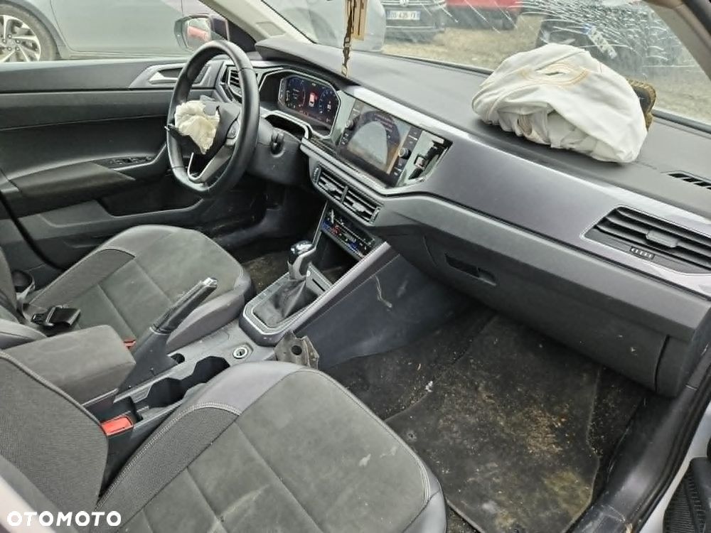 Volkswagen Polo 1.0 TSI DSG Comfortline - 4