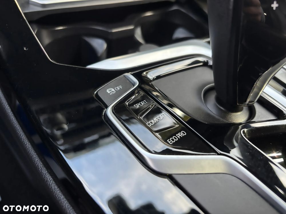 BMW X3 sDrive18d xLine sport - 34