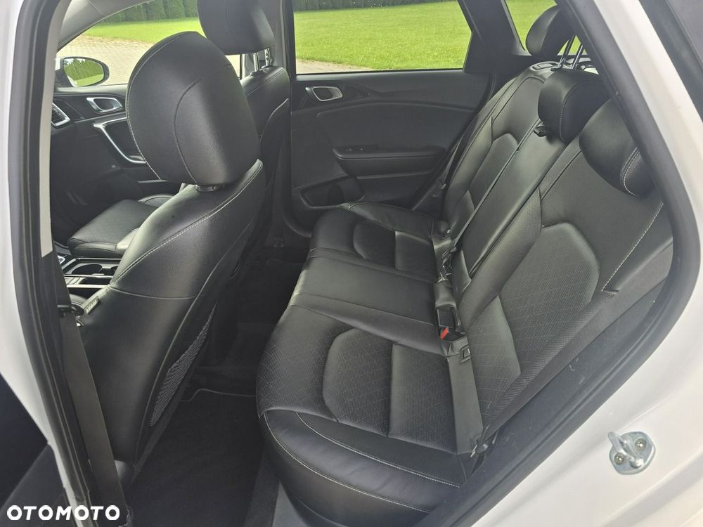 Kia Ceed - 18