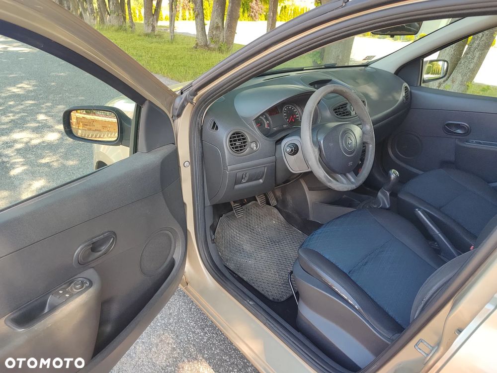 Renault Clio 1.2 16V Wind - 7