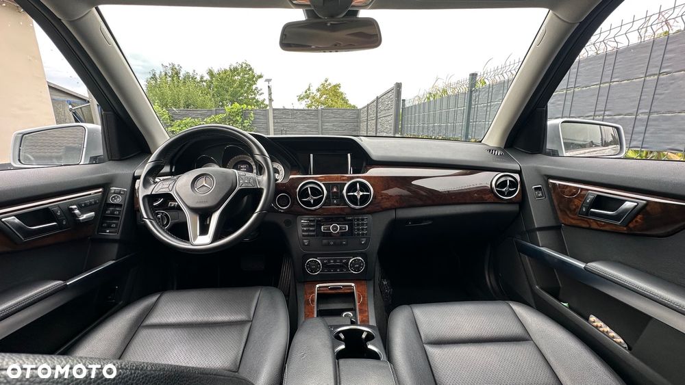 Mercedes-Benz GLK 350 4-Matic - 8