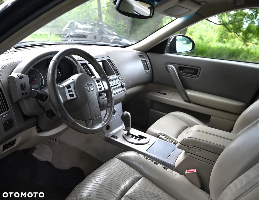 Infiniti FX FX35 - 16