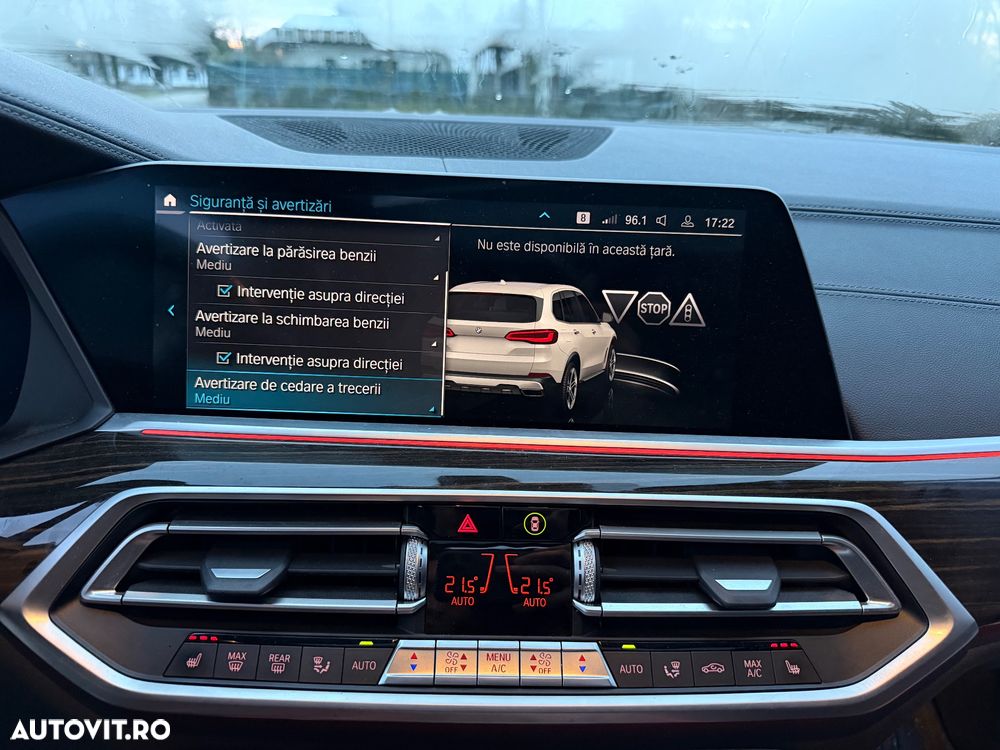 BMW X5 xDrive45e - 32