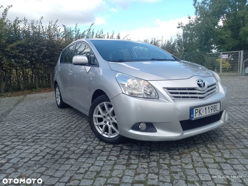 Toyota Verso 1.8 Executive - 9