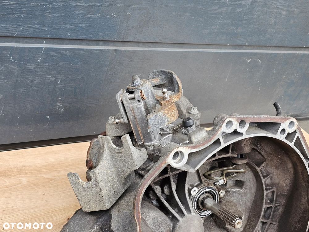 SKRZYNIA BIEGÓW OPEL ZAFIRA B VECTRA C 1.8 Z18XER F17 C394 55355489 649354685 - 5