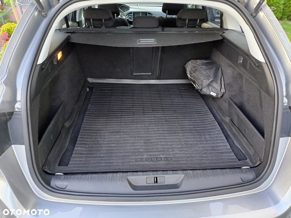 Peugeot 308 1.6 BlueHDi Active S&S - 10