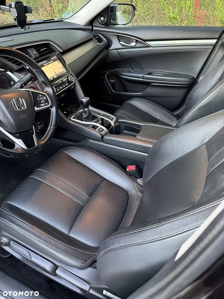 Honda Civic 1.5 i-VTEC Turbo Executive - 26