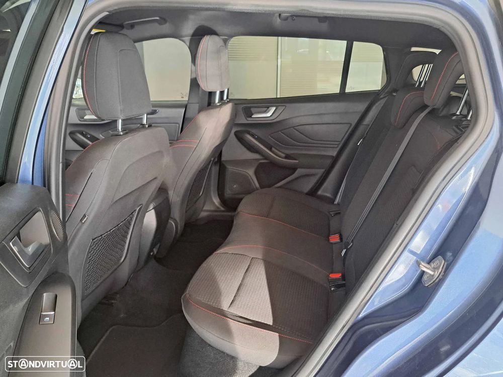 Ford Focus SW 1.0 EcoBoost MHEV ST-Line - 20