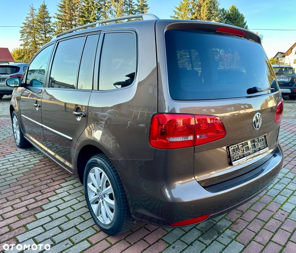 Volkswagen Touran 2.0 TDI DPF DSG Highline - 5