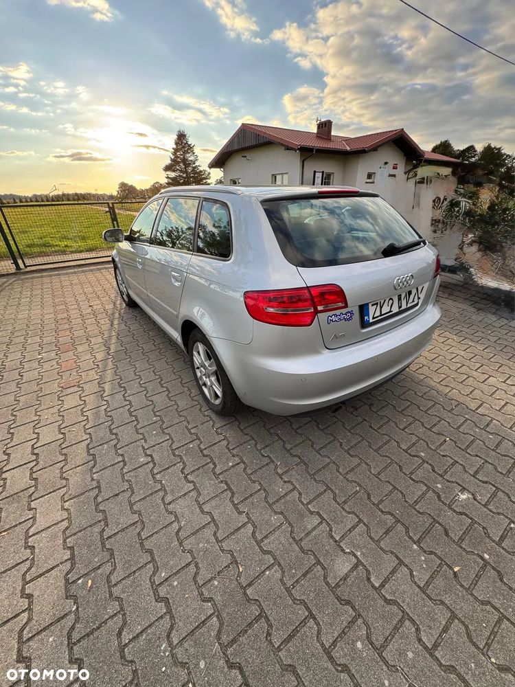 Audi A3 Sportback 1.6 Limited Edition - 4