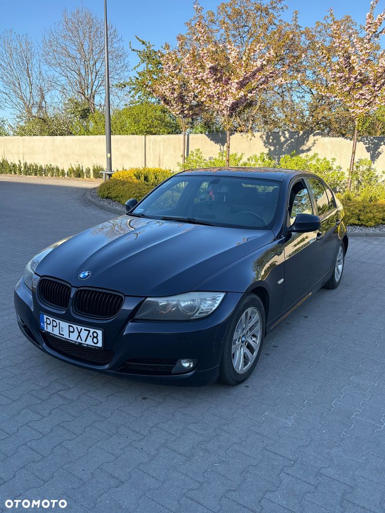 BMW Seria 3 318d - 1