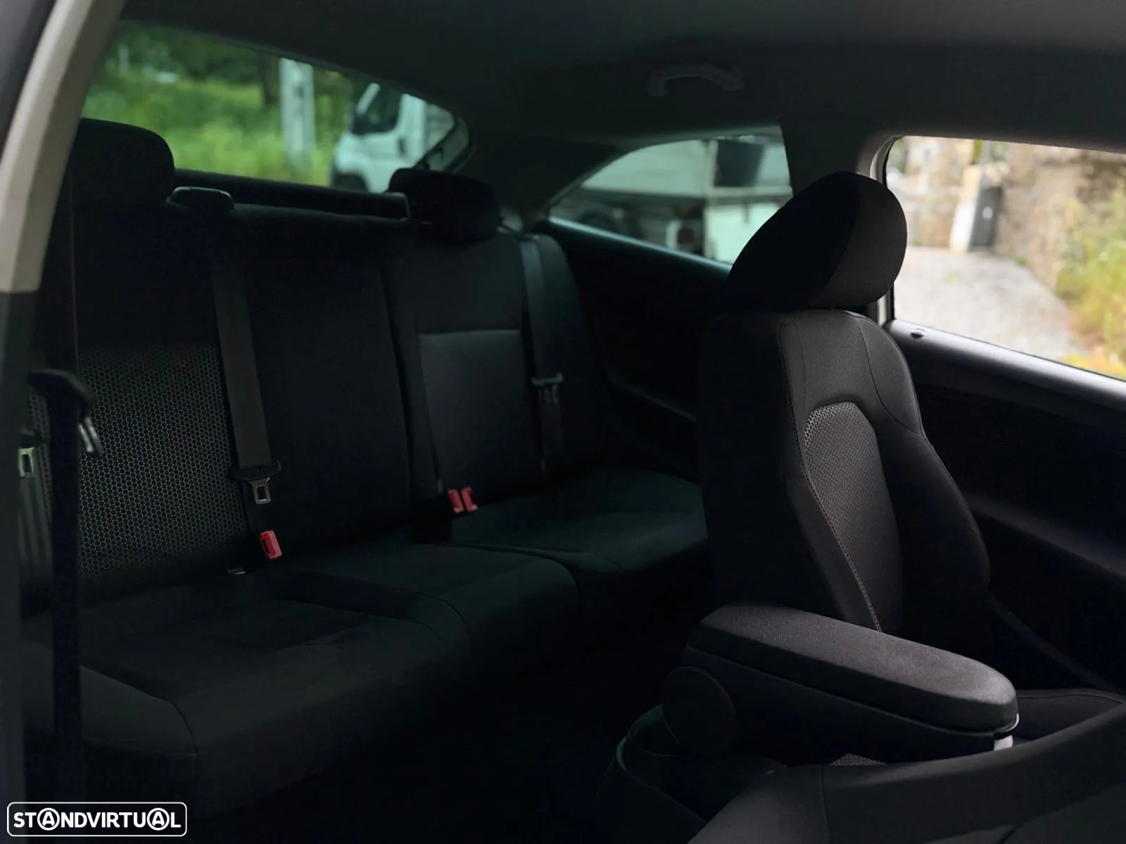 SEAT Ibiza SC 1.6 TDi FR 30 Anos - 14