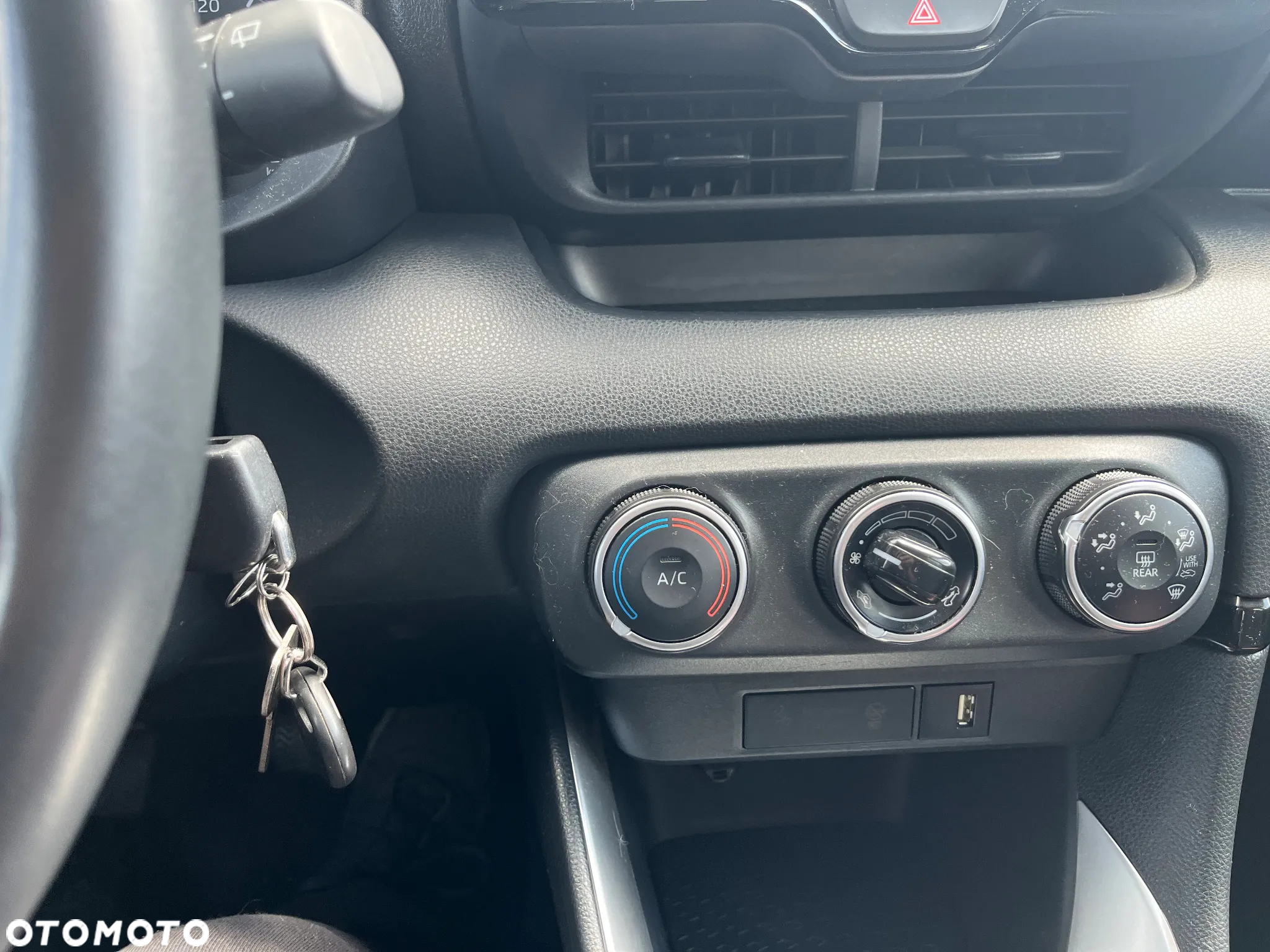 Toyota Yaris - 16