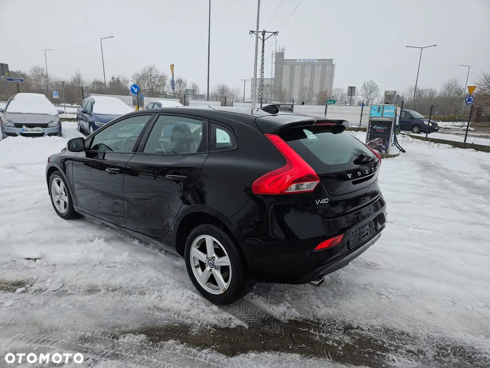 Volvo V40 - 11