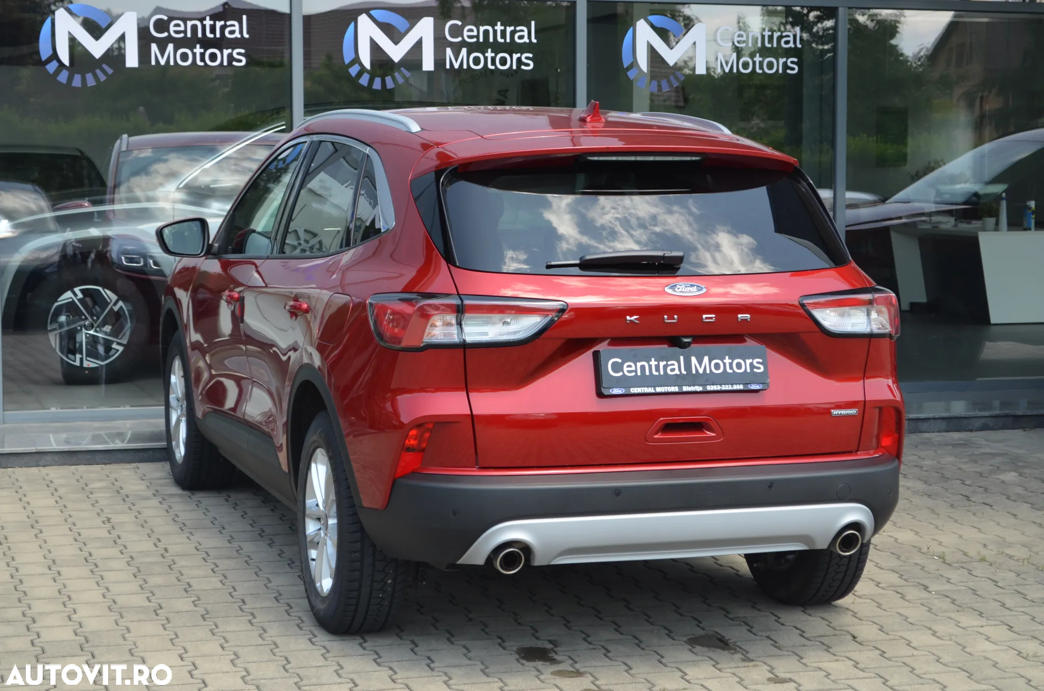 Ford Kuga 2.5 Duratec FWD FHEV Titanium - 9