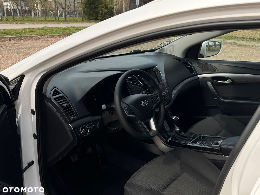 Hyundai i40 Kombi 1.6 Classic - 9