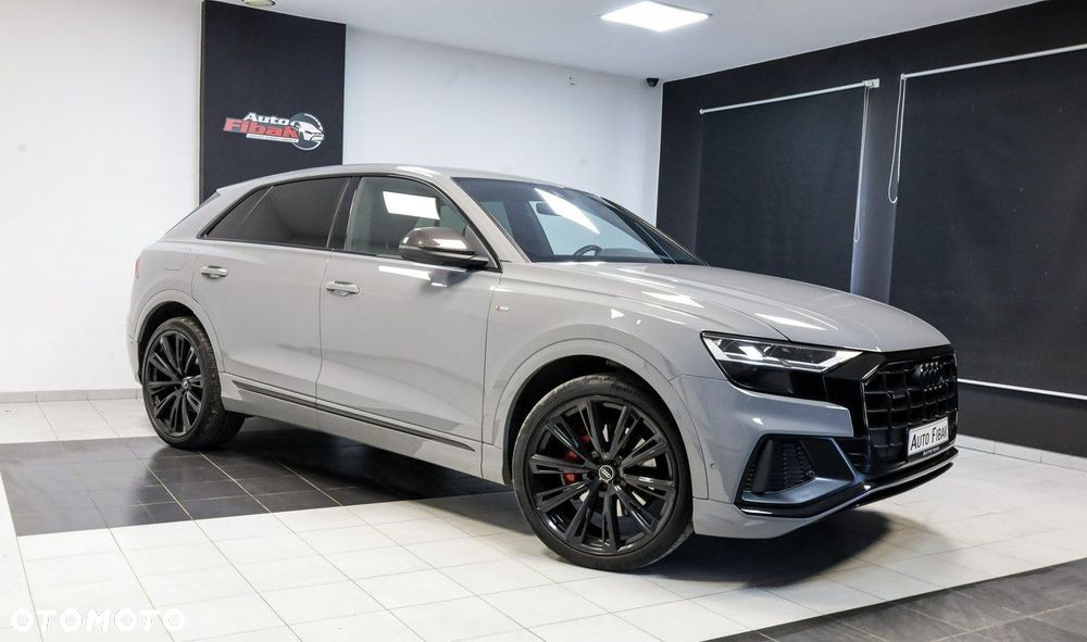 Audi Q8 - 10