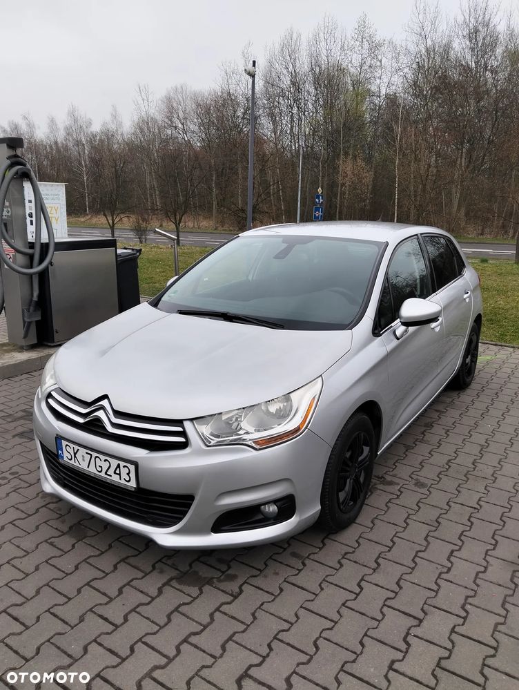 Citroën C4 e-HDi 110 Selection - 1