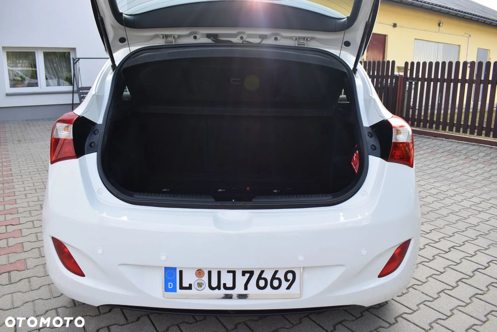 Hyundai i30 1.4 Premium - 13