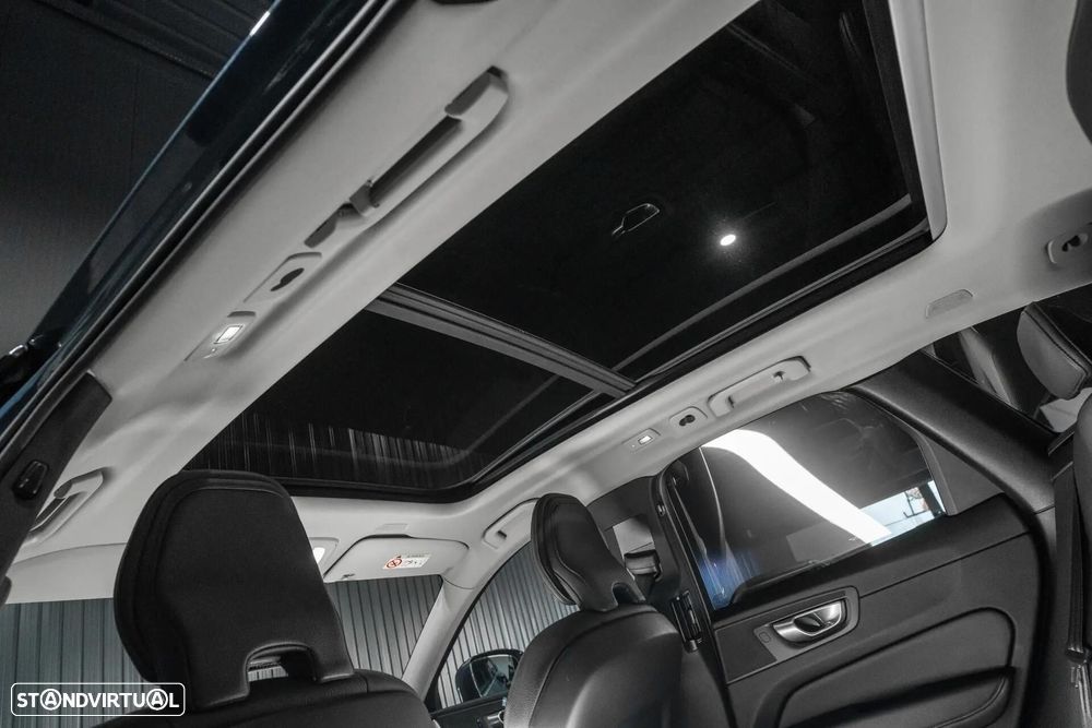 Volvo XC 60 T6 AWD Recharge Plus Bright - 27