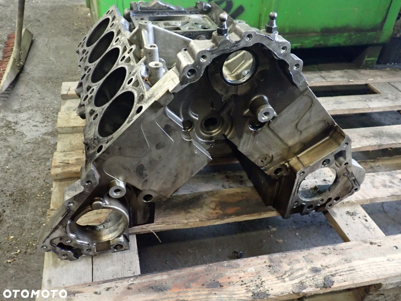 BLOK SILNIKA VOLKSWAGEN TOUAREG 5.0 - 1