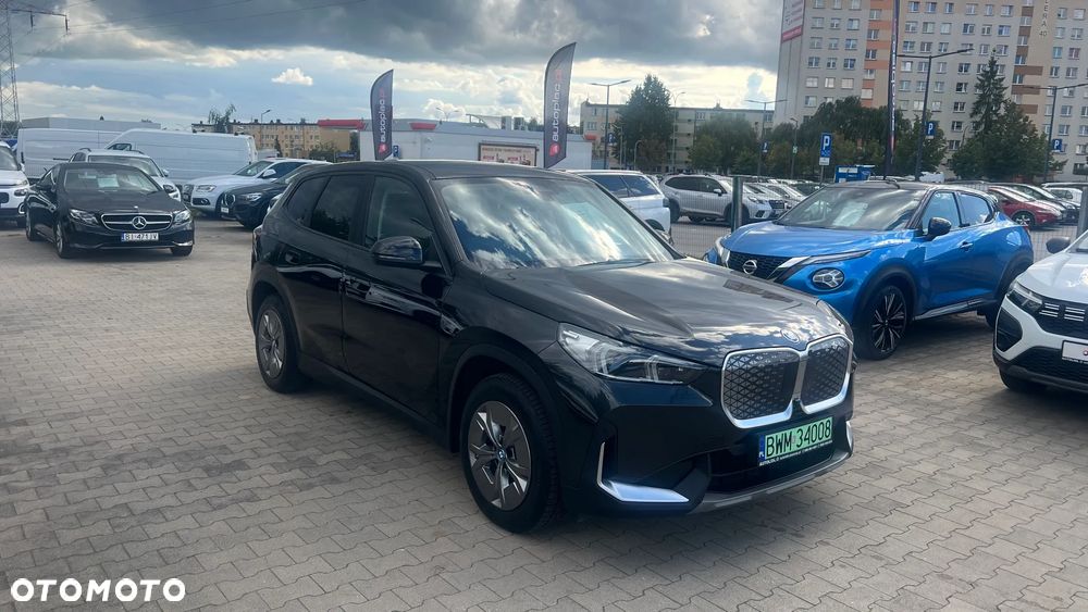 BMW iX1 eDrive20 xLine - 2