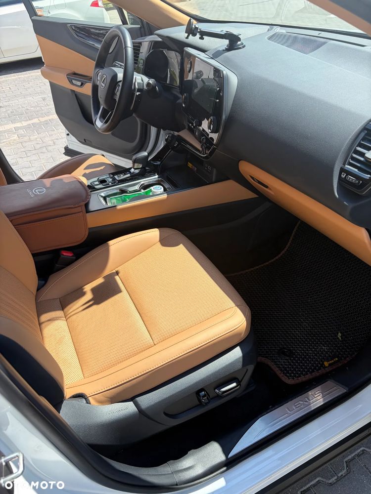 Lexus NX 350h Prestige 2WD - 9