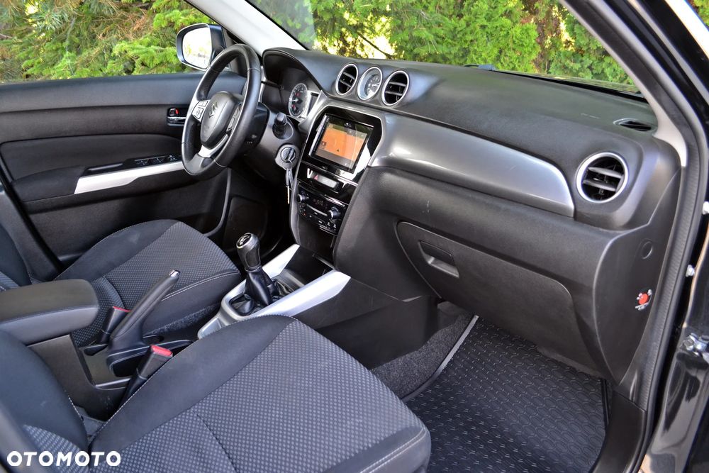 Suzuki Vitara - 23