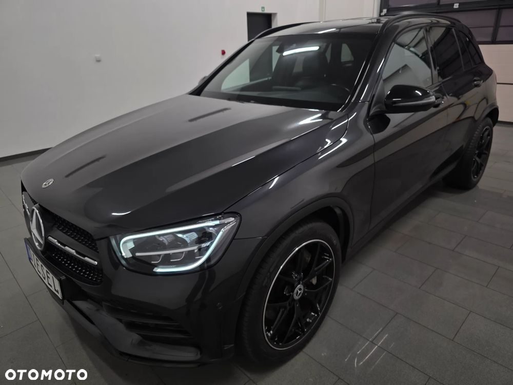 Mercedes-Benz GLC 220 d 4Matic 9G-TRONIC AMG Line Plus - 34
