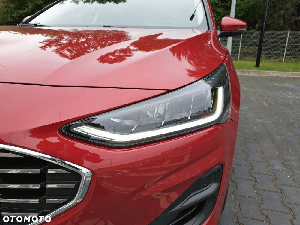 Ford Focus 1.0 EcoBoost mHEV Titanium - 12