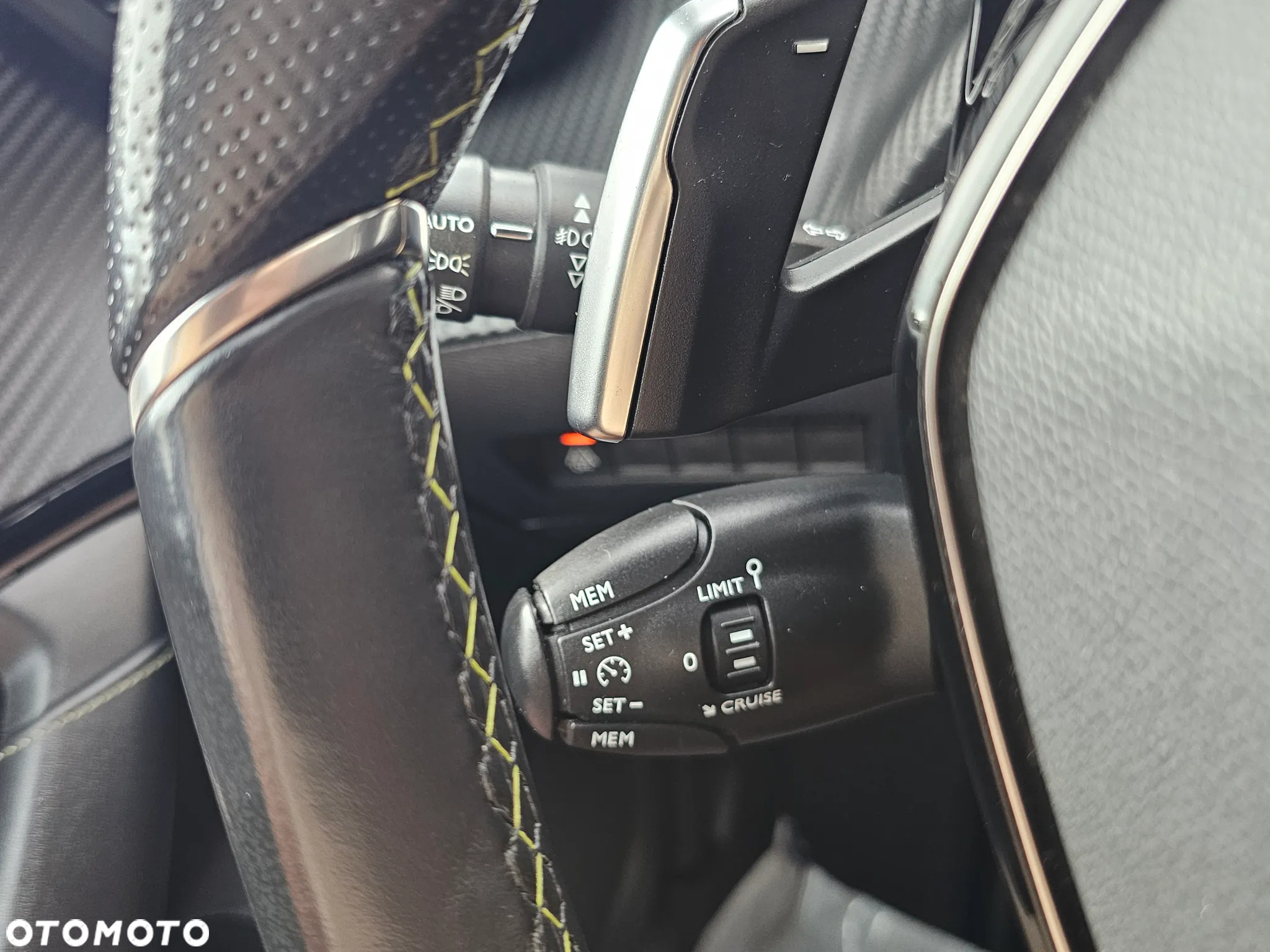 Peugeot 2008 1.5 BlueHDi GT S&S EAT8 - 20