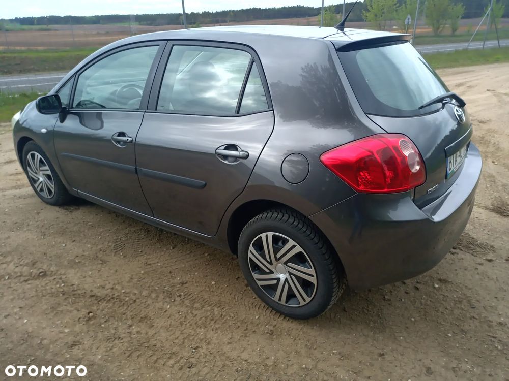 Toyota Auris 1.6 VVT-i Terra - 7