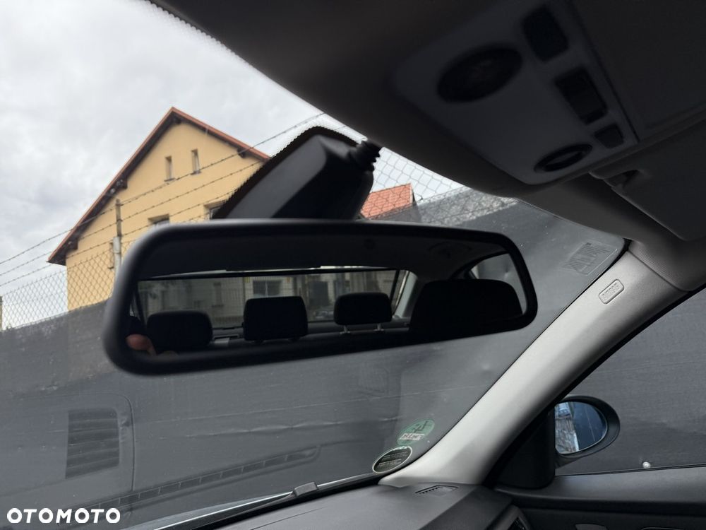 BMW Seria 3 - 36