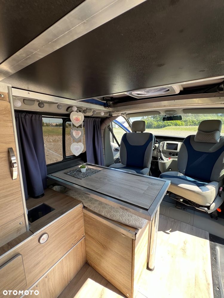 Renault Trafic - 12