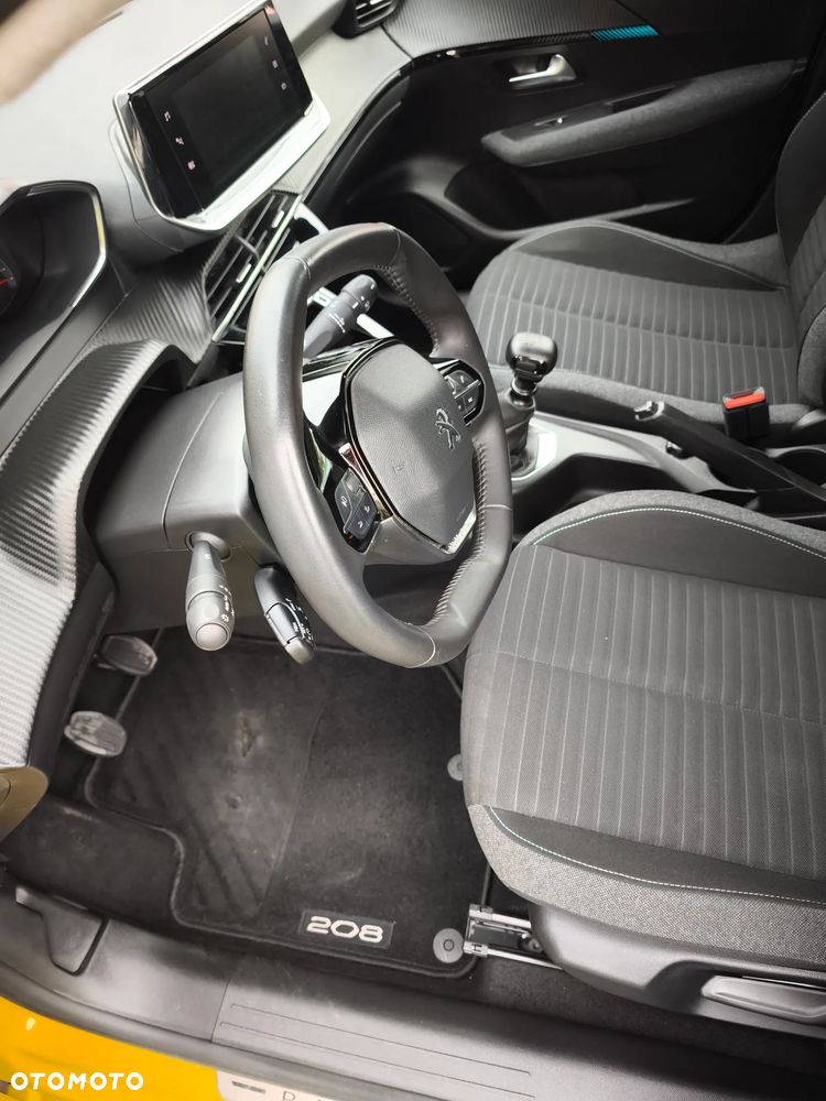 Peugeot 208 1.2 PureTech Style S&S - 12