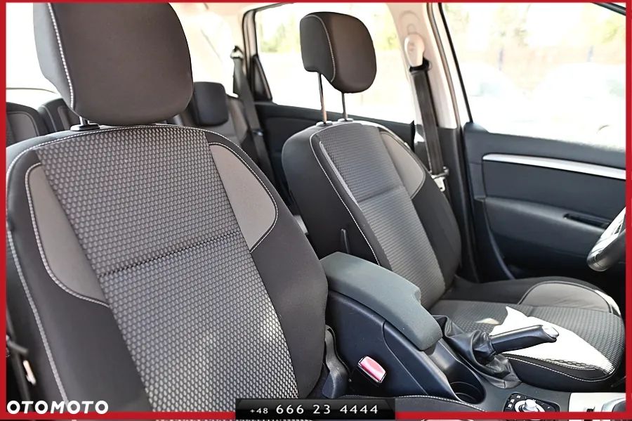 Renault Scenic ENERGY TCe 115 Bose Edition - 23