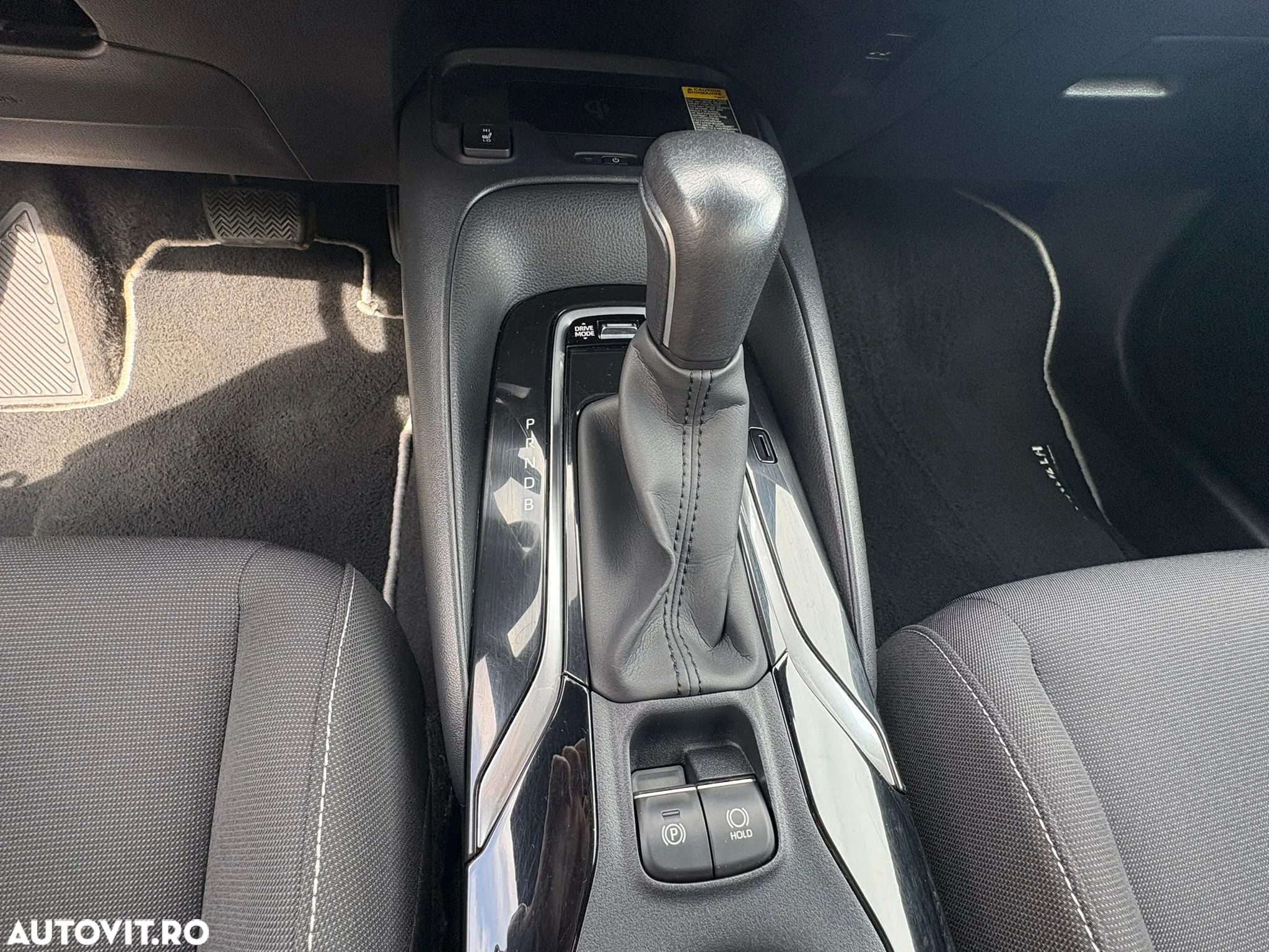 Toyota Corolla 1.8 HSD Active - 12