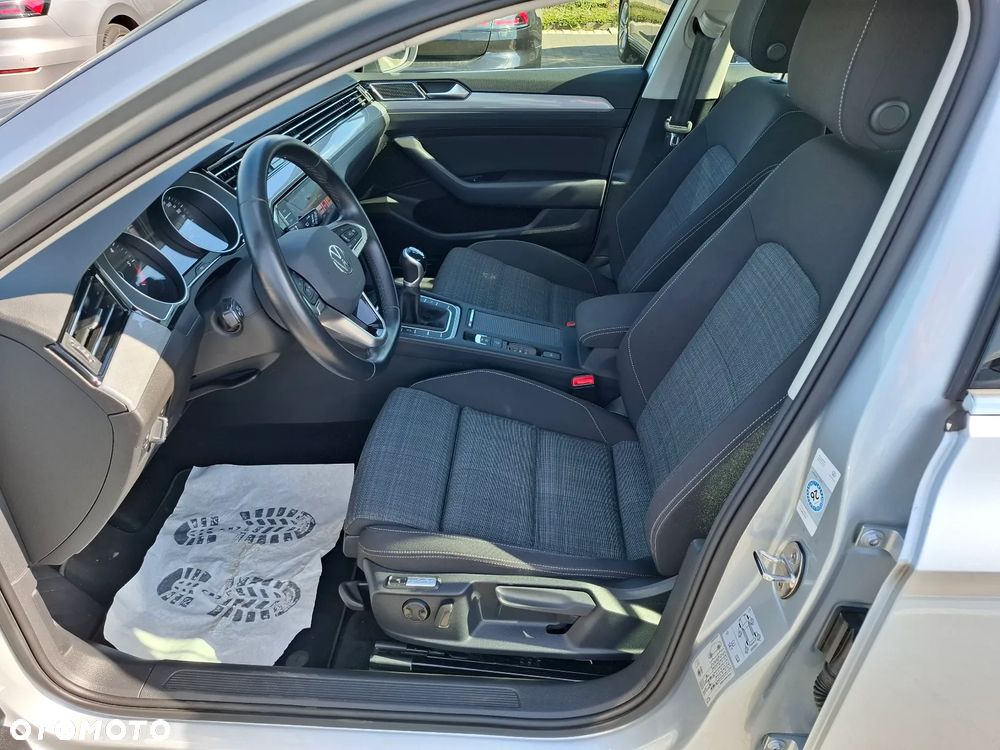 Volkswagen Passat Variant 2.0 TDI EVO Business - 10