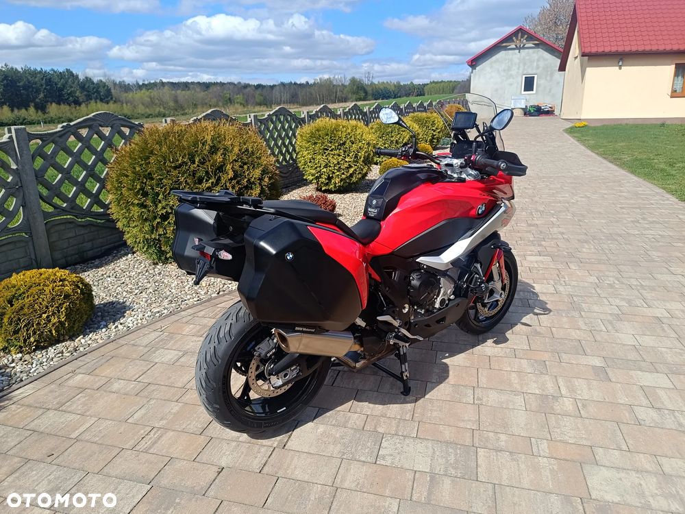 BMW XR - 10