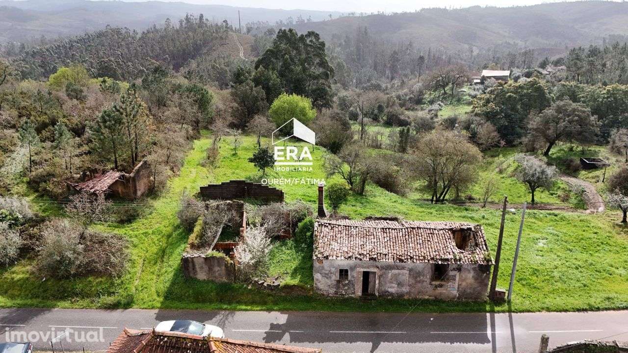 Moradia T3 localizada em São Jorge, Freixianda - Grande imagem: 2/27