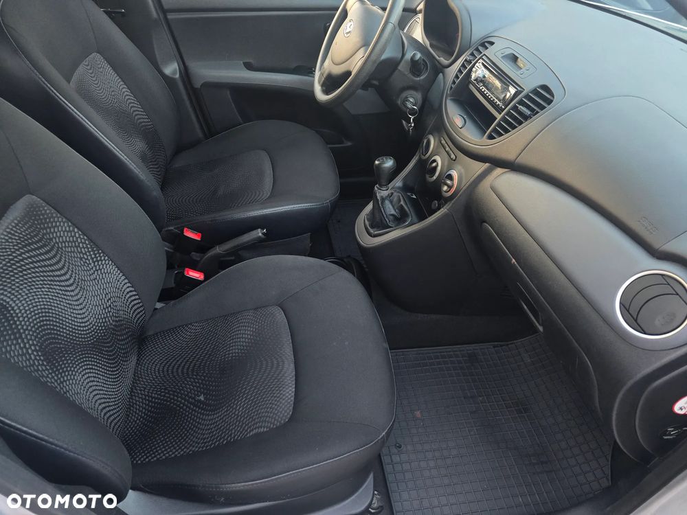 Hyundai i10 1.1 Edition 20 - 25