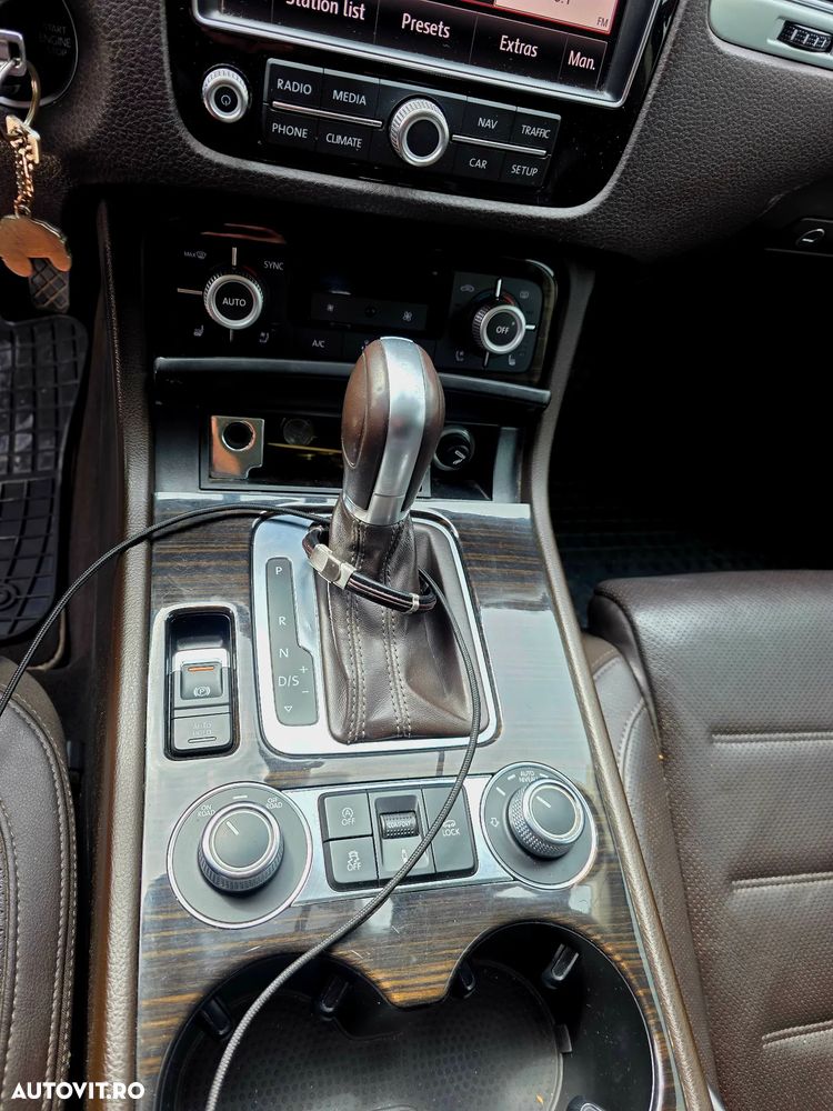 Volkswagen Touareg 3.0 V6 TDI BMT Terrain Tech - 12