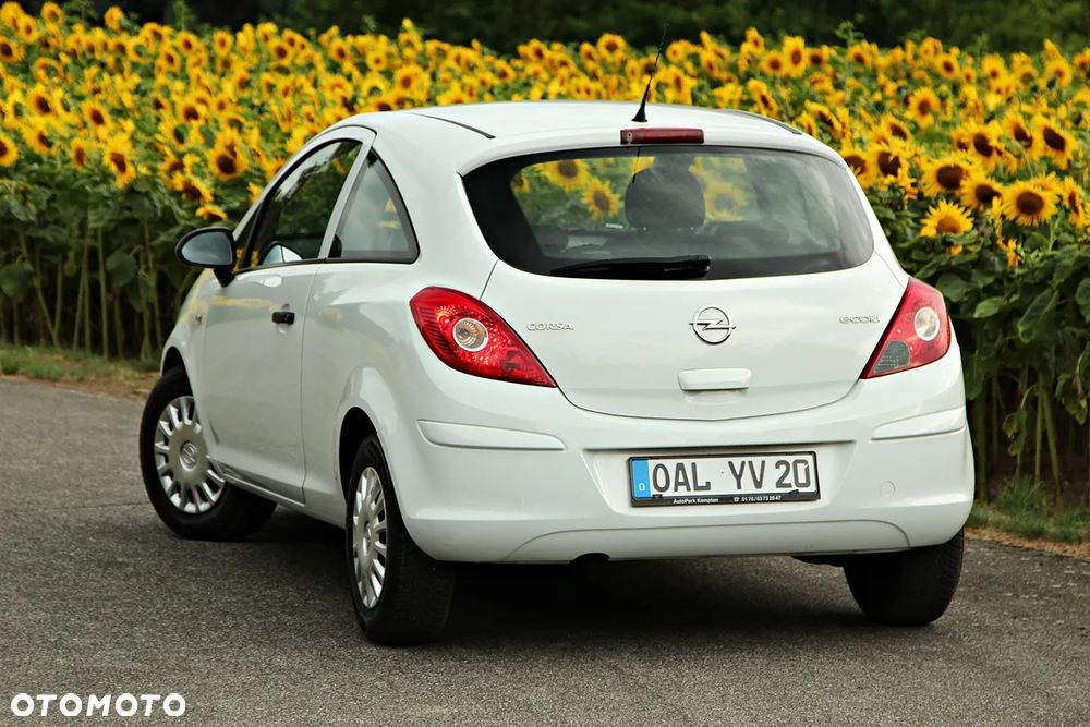 Opel Corsa 1.2 16V - 12